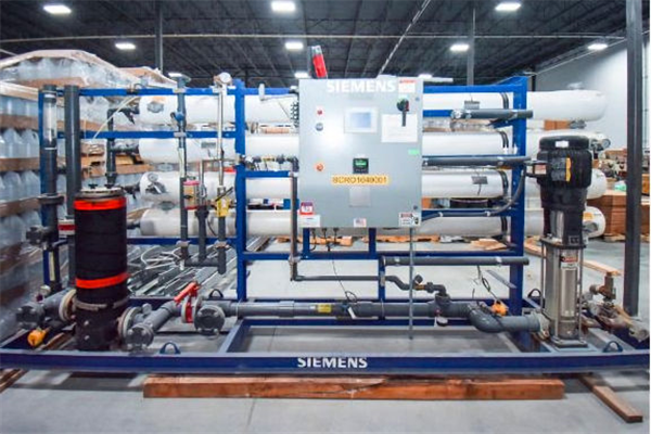 Unused Siemens Vantage Reverse Osmosis System, M83 Series)